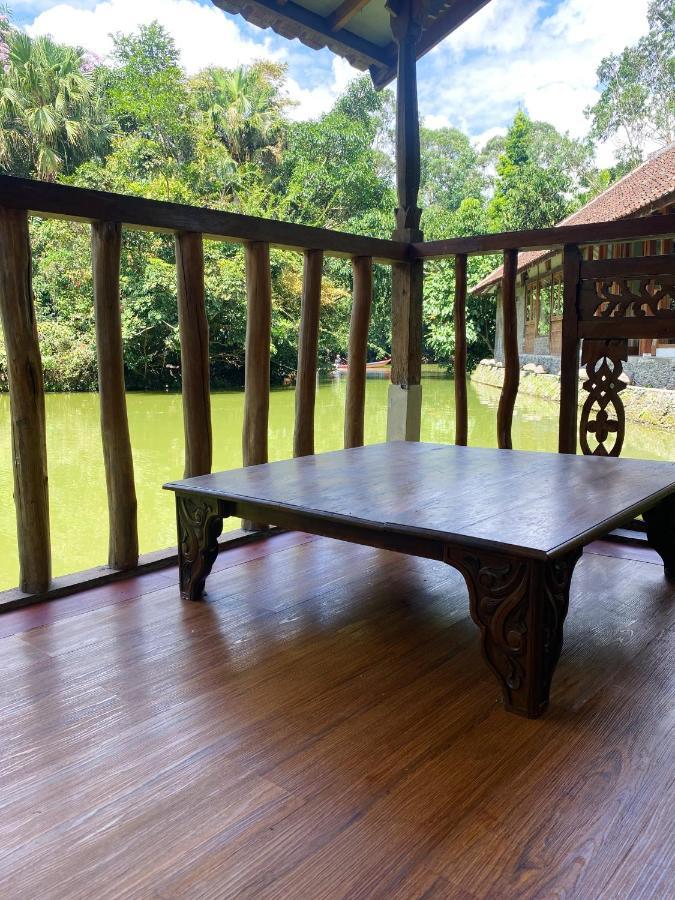 Sapulidi Cafe, Gallery & Resort Lembang Exterior photo